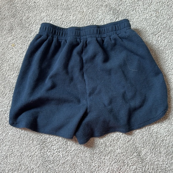 Cute beach shorts - Picture 3 of 3